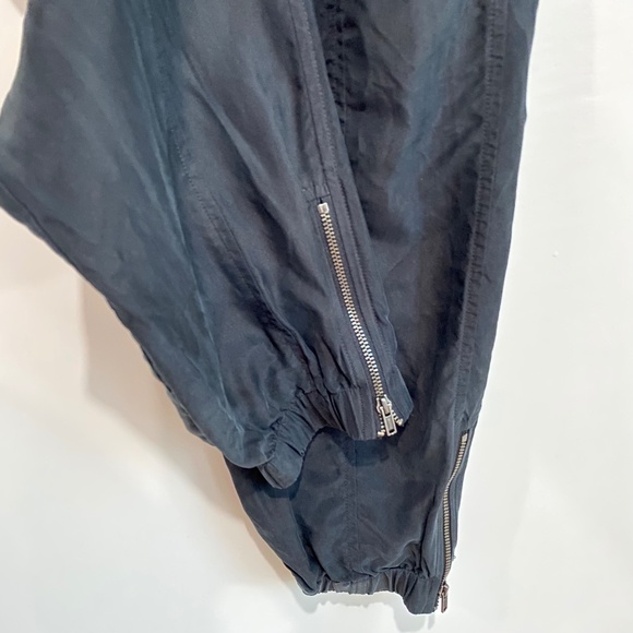 7 For All Mankind Black Silk Cropped Cargo Jogger Pant - Picture 7 of 8